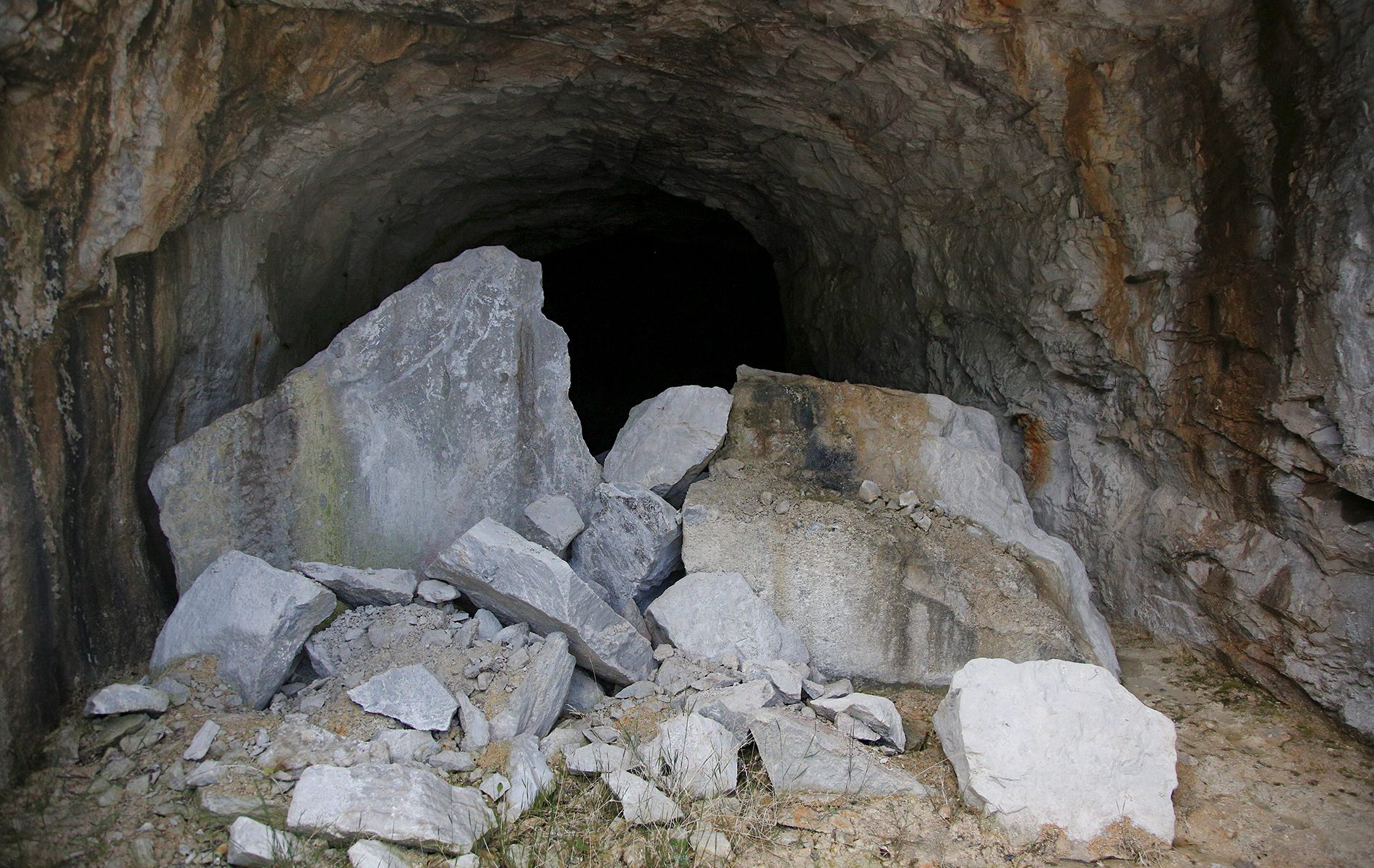 u verlagerung basalt