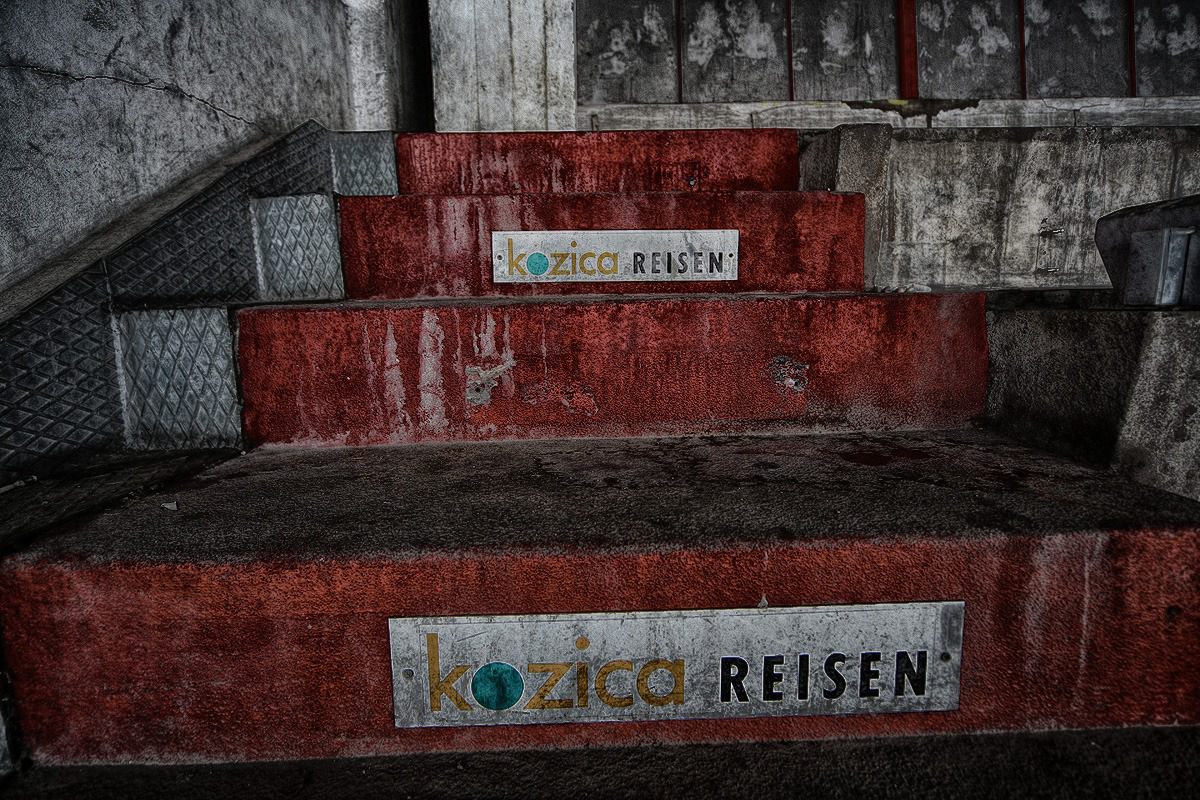 haupttribuene georg melches stadion von rot weiss essen 