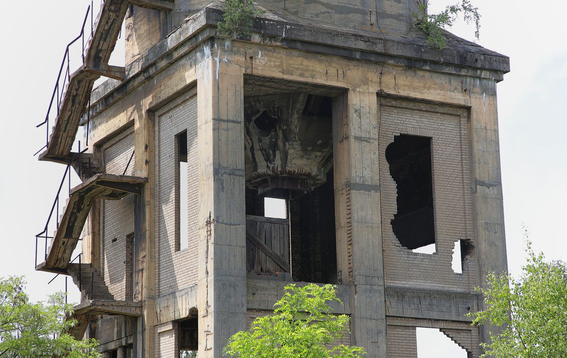 gruba ada berlitzturm 15