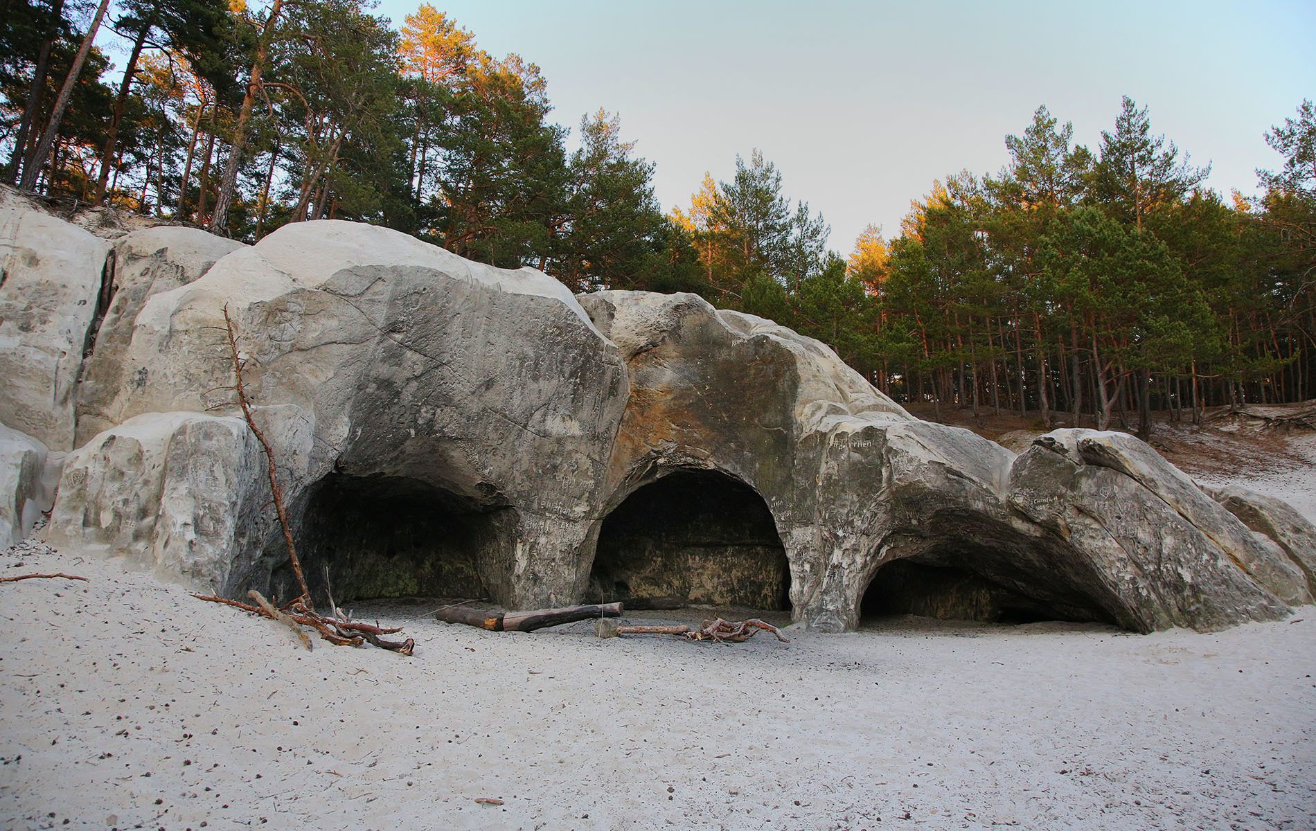 sandsteinhoehlen regenstein