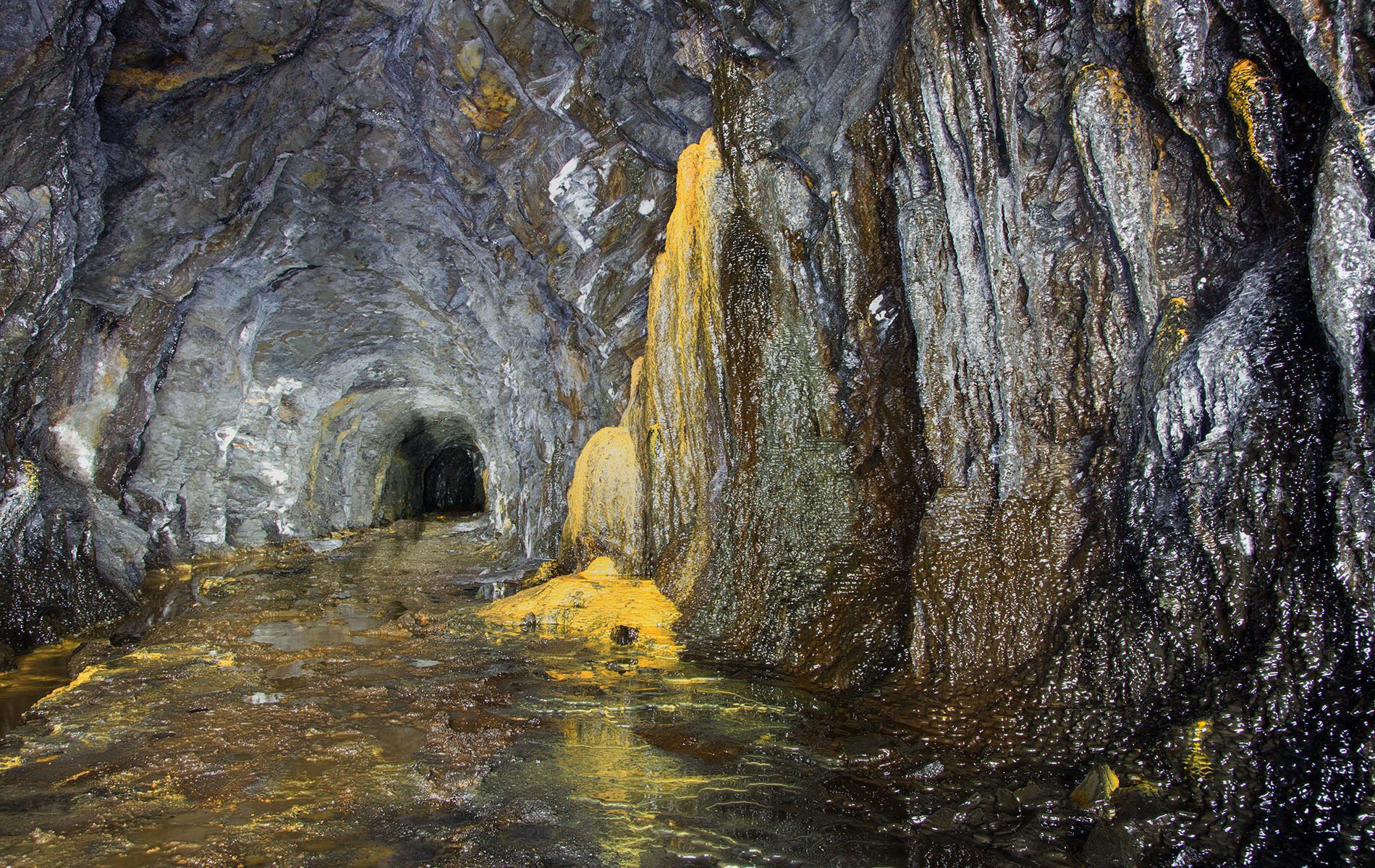 stollen der versinterungen 49