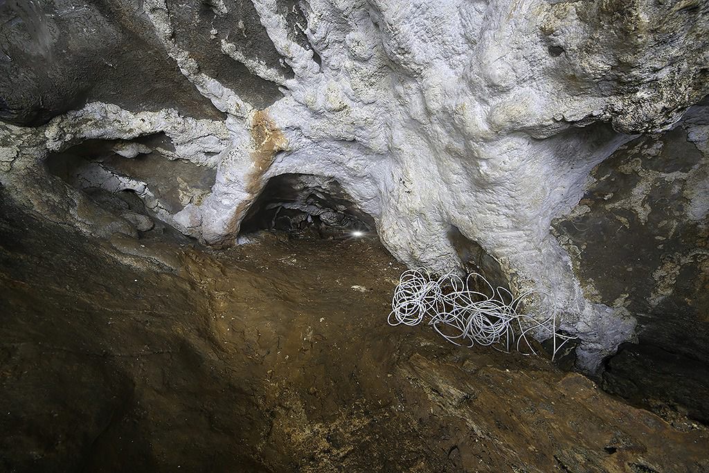tunnelhoehle