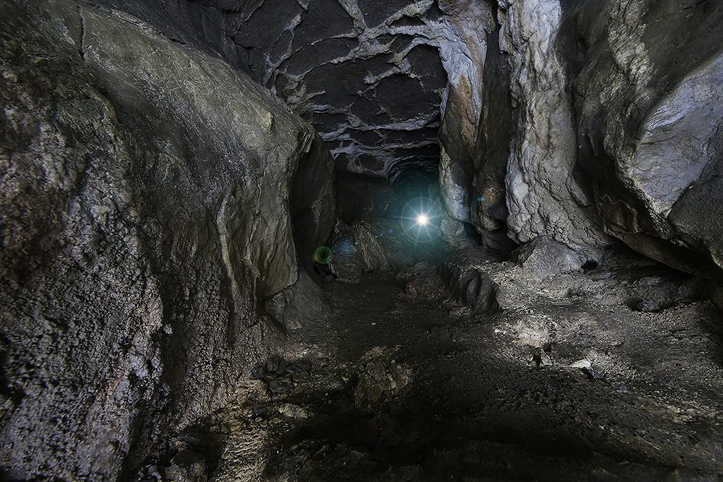 tunnelhoehle