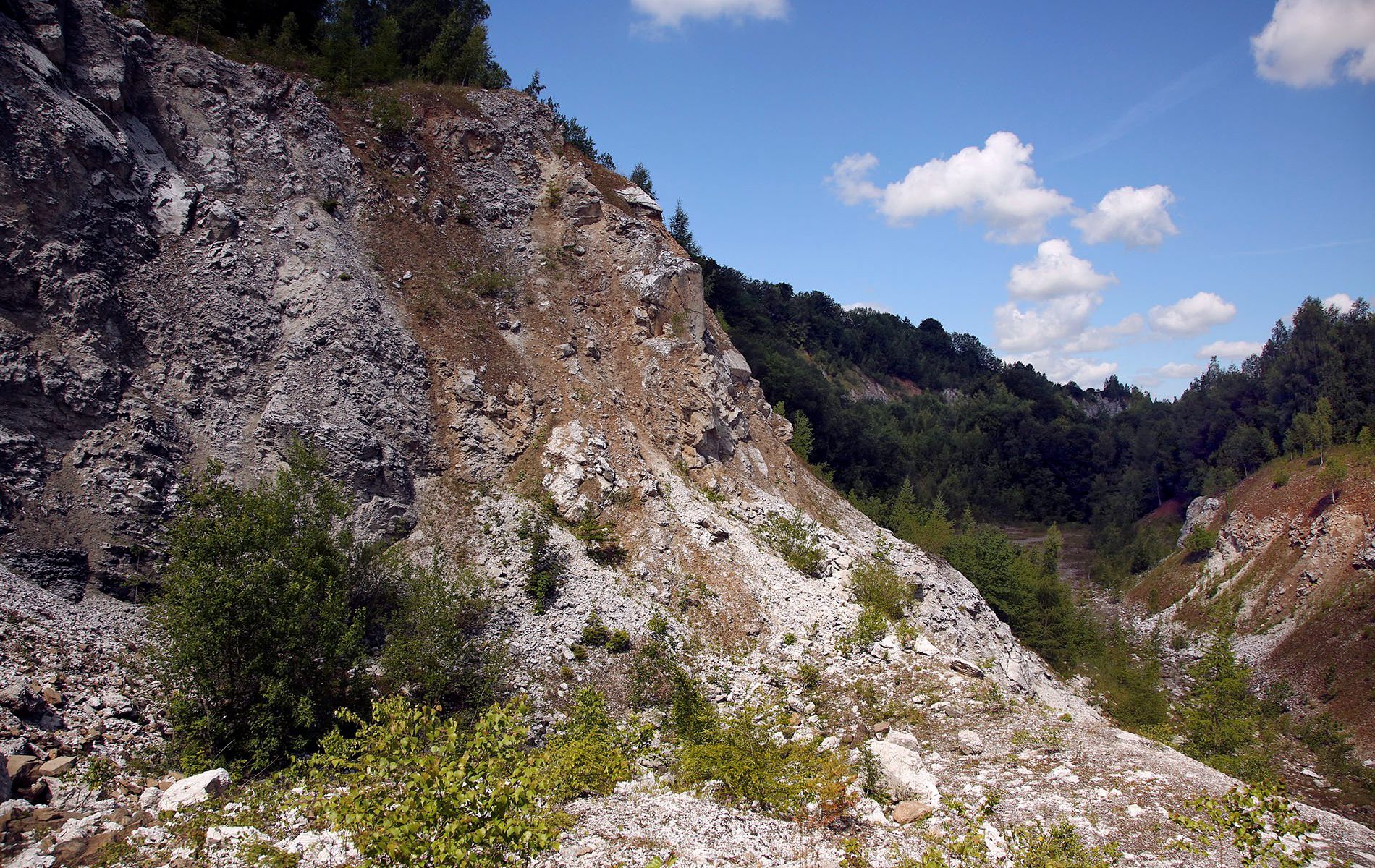 u verlagerung basalt
