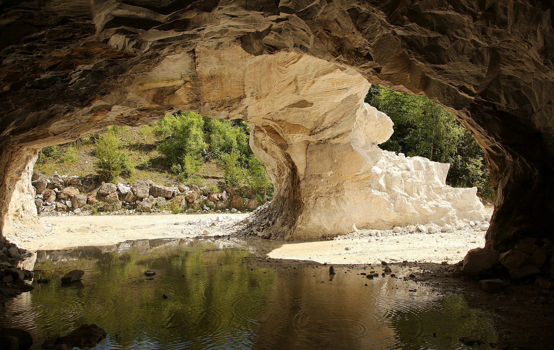 u verlagerung basalt