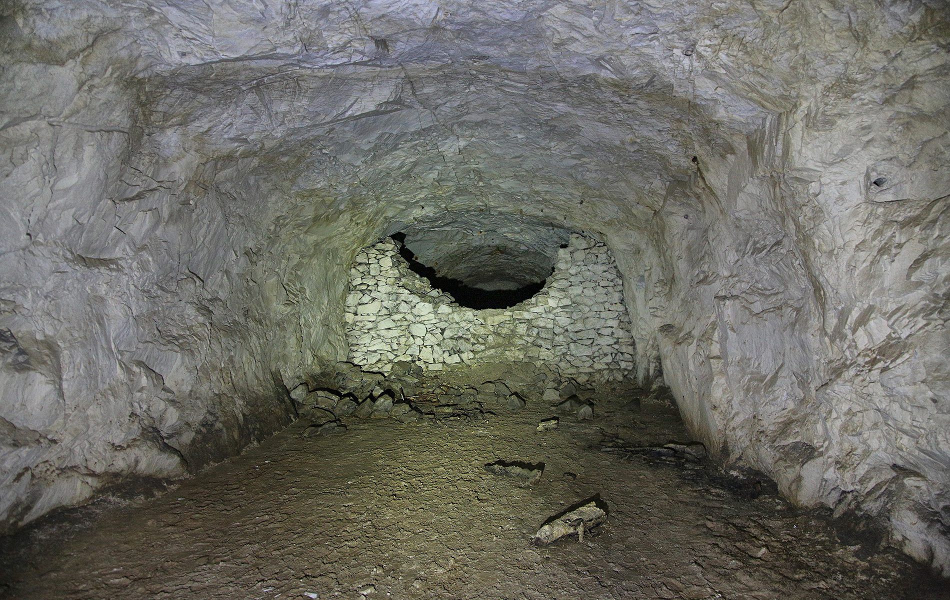 u verlagerung basalt